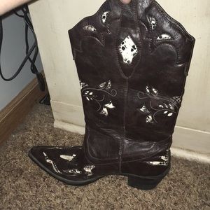 Faux snake skin western boots